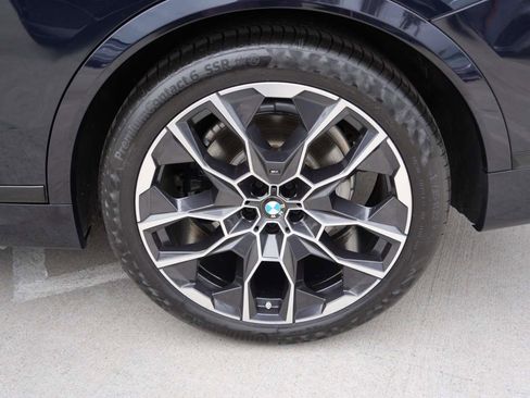 Certified 2024 BMW X7 xDrive40i w/ M Sport Package AWD/4WD image 6