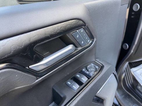 Used 2024 GMC Sierra 2500 AT4X image 30
