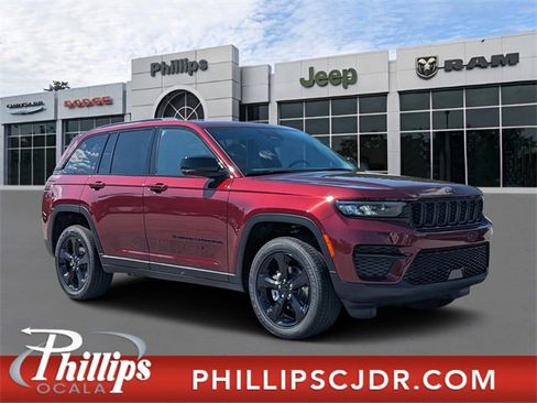New 2025 Jeep Grand Cherokee Altitude image 1