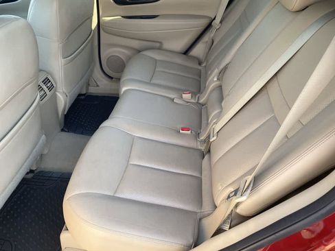 Used 2015 Nissan Rogue SL w/ SL Premium Package FWD image 23