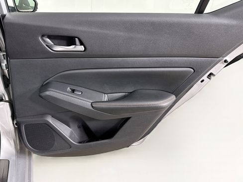 Used 2020 Nissan Altima 2.5 SR w/ Premium Package image 29