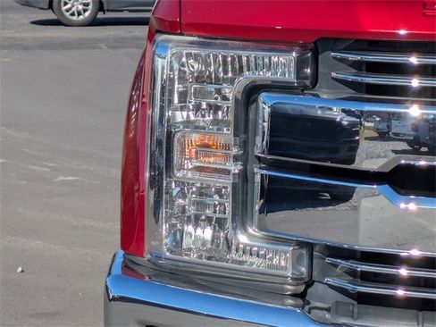 Used 2017 Ford F250 Lariat w/ Chrome Package image 10