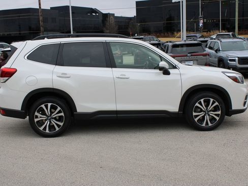 Used 2021 Subaru Forester Limited w/ Popular Package #3 image 4