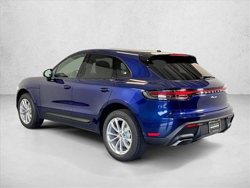 Certified 2026 Porsche Macan AWD/4WD image 3