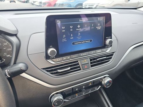 Used 2025 Nissan Altima 2.5 S image 34