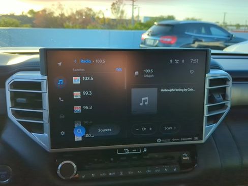 Used 2023 Toyota Sequoia Platinum image 17