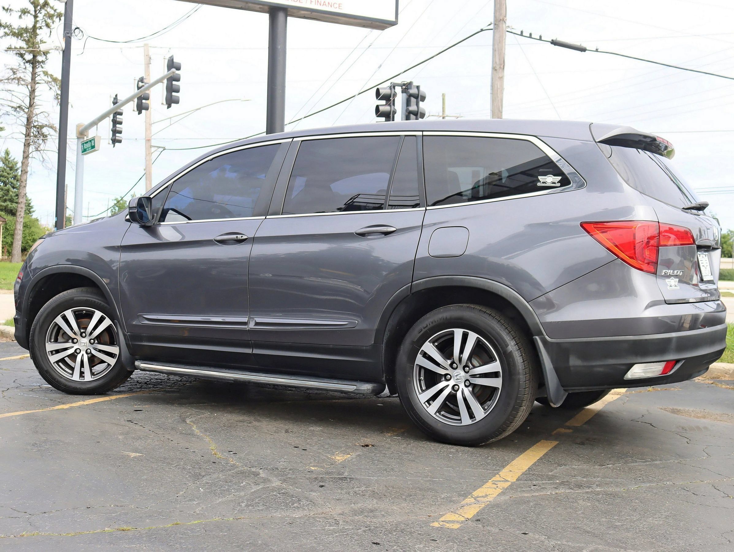 Used 2016 Honda Pilot EX-L image 10