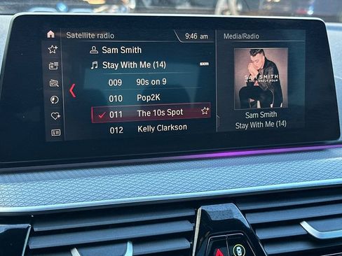 Used 2019 BMW 530e w/ M Sport Package image 20