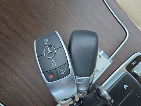 Used 2020 Mercedes-Benz GLC 300 4MATIC Coupe image 33
