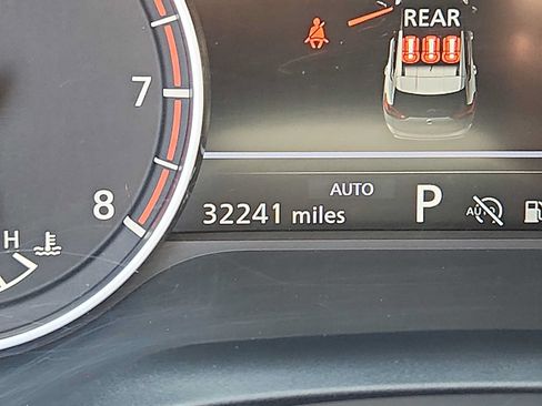 Used 2025 Nissan Rogue SV AWD/4WD image 19