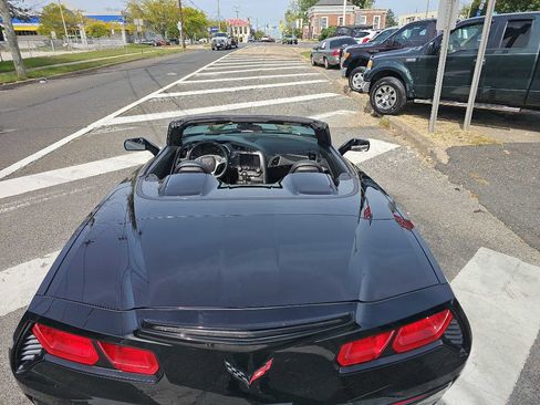Used 2018 Chevrolet Corvette Stingray Convertible w/ 2LT Preferred Equipment Group image 18
