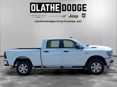 Used 2026 RAM 2500 Big Horn AWD/4WD image 30