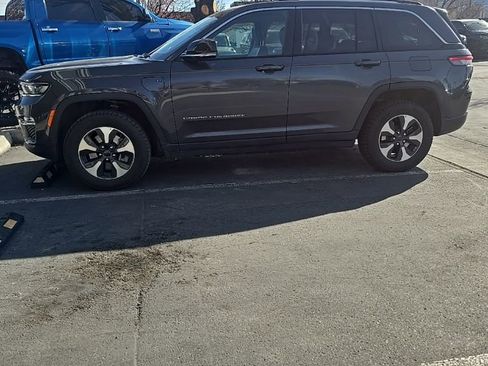 Used 2024 Jeep Grand Cherokee Limited 4xe image 5