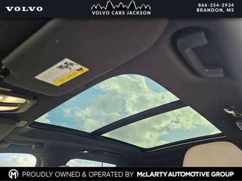 New 2026 Volvo XC90 B6 Plus w/ Protection Package Premier image 30