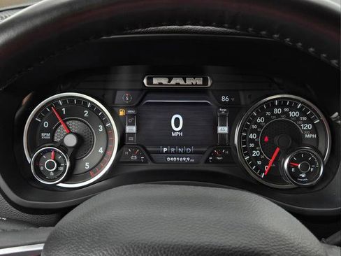 Used 2024 RAM 2500 Laramie AWD/4WD image 11
