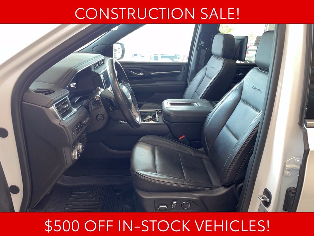 Used 2023 GMC Yukon Denali w/ Advanced Technology Package AWD/4WD image 9