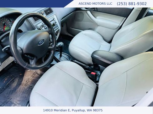 Used 2005 Ford Focus S image 9