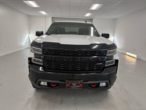 Used 2020 Chevrolet Silverado 1500 Custom Trail Boss w/ Custom Convenience Package image 2