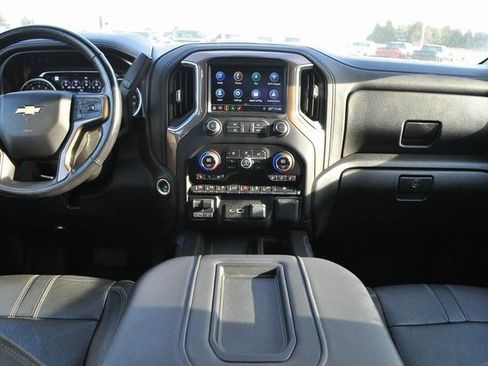Used 2019 Chevrolet Silverado 1500 High Country w/ Technology Package image 17