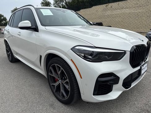 Certified 2023 BMW X5 sDrive40i w/ M Sport Package RWD image 3