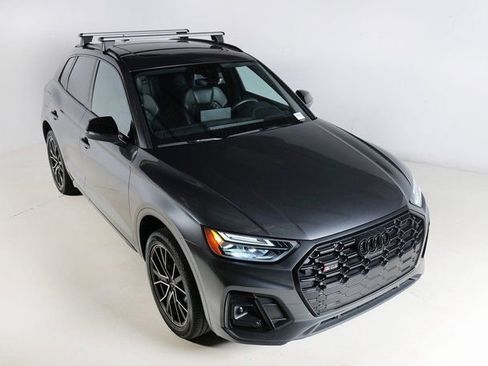 Used 2023 Audi SQ5 Premium Plus w/ Premium Plus Package image 3