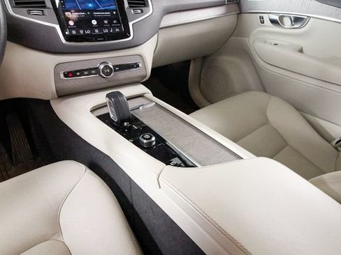 Certified 2023 Volvo XC90 B6 Core w/ Protection Package Premier AWD/4WD image 10