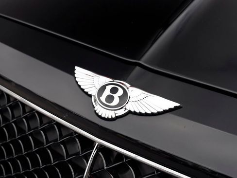 Used 2019 Bentley Bentayga AWD/4WD image 4