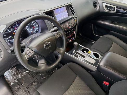 Used 2018 Nissan Pathfinder S FWD image 7