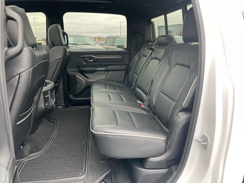 Used 2025 RAM 1500 Limited AWD/4WD image 8