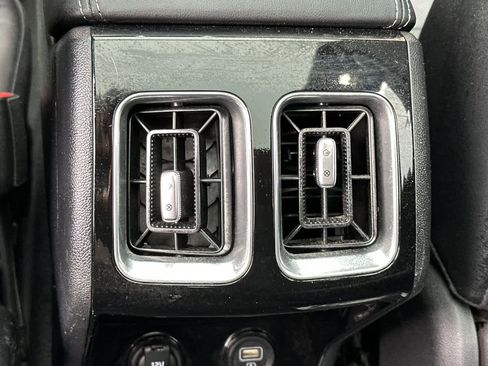 Used 2022 Kia Sorento SX Prestige image 14