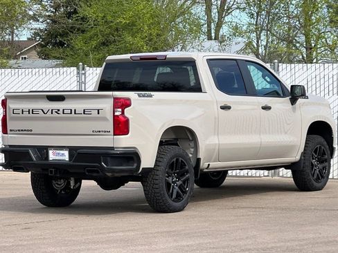 New 2026 Chevrolet Silverado 1500 Custom Trail Boss w/ Dark Appearance Package image 4
