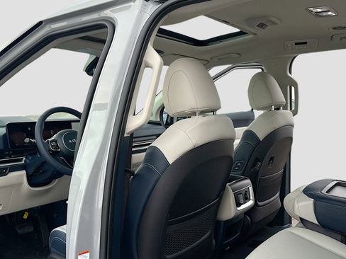 New 2026 Kia Carnival SX Prestige FWD image 6