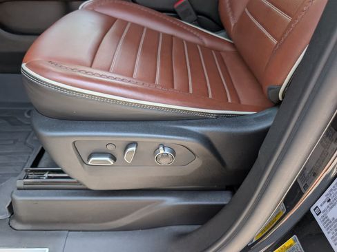Certified 2024 GMC Yukon Denali Ultimate AWD/4WD image 26