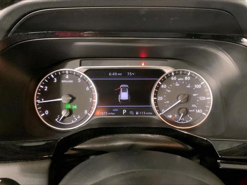 Used 2025 Nissan Pathfinder SV AWD/4WD image 20