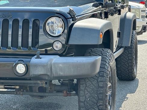 Used 2016 Jeep Wrangler Unlimited Sport AWD/4WD image 32
