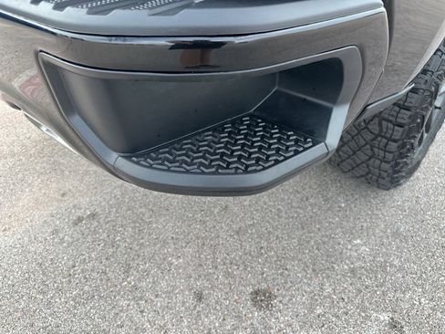 Used 2025 Chevrolet Silverado 1500 Custom Trail Boss w/ LPO, Dark Essentials Package image 39