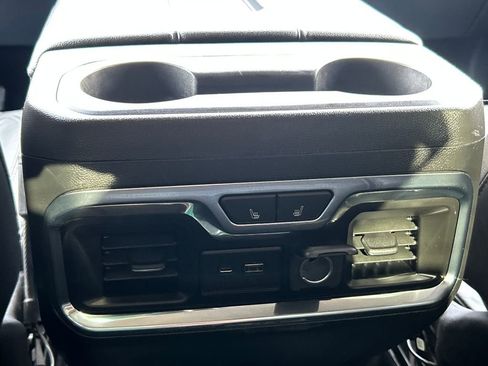 Used 2020 GMC Sierra 1500 SLT w/ SLT Premium Package image 21