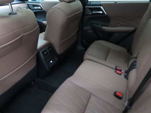 New 2026 Mitsubishi Outlander SEL FWD image 22