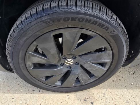 Used 2024 Volkswagen Atlas Cross Sport SE w/ Panoramic Sunroof Package AWD/4WD image 10