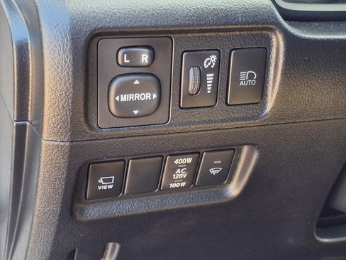 Used 2022 Toyota 4Runner SR5 Premium image 9