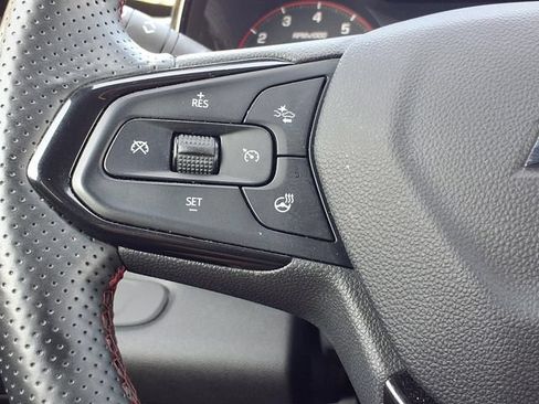 Used 2024 Chevrolet Trax RS FWD image 13
