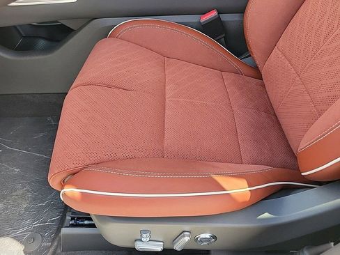 Used 2024 Lincoln Nautilus Black Label image 15