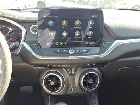 Used 2023 Chevrolet Blazer LT w/ Driver Confidence Package image 10