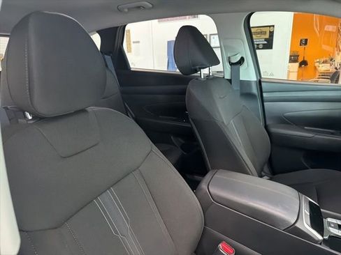 Used 2025 Hyundai Tucson SEL AWD/4WD image 24