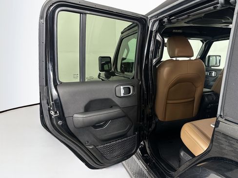 Used 2023 Jeep Wrangler Sahara w/ Cold Weather Group AWD/4WD image 26