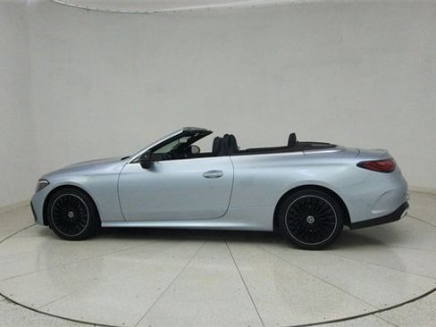 Used 2025 Mercedes-Benz CLE 300 4MATIC Cabriolet image 69
