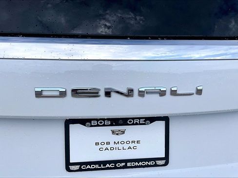 Used 2025 GMC Yukon Denali AWD/4WD image 33