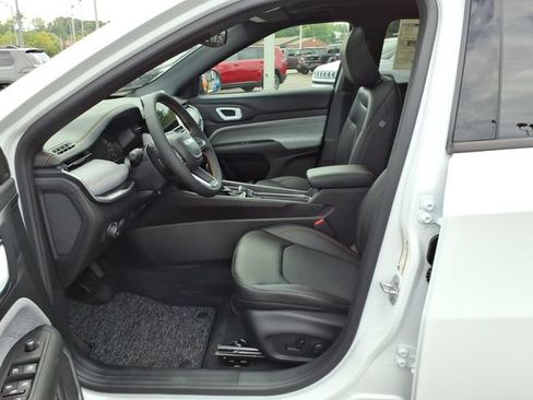 New 2026 Jeep Compass Latitude AWD/4WD image 6