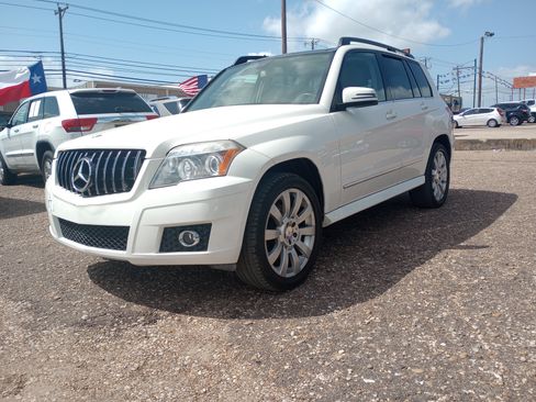 Used 2010 Mercedes-Benz GLK 350 2WD image 3