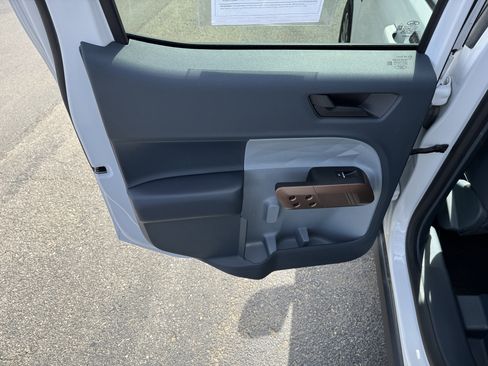 Used 2024 Ford Maverick Lariat w/ 4K Tow Package image 27